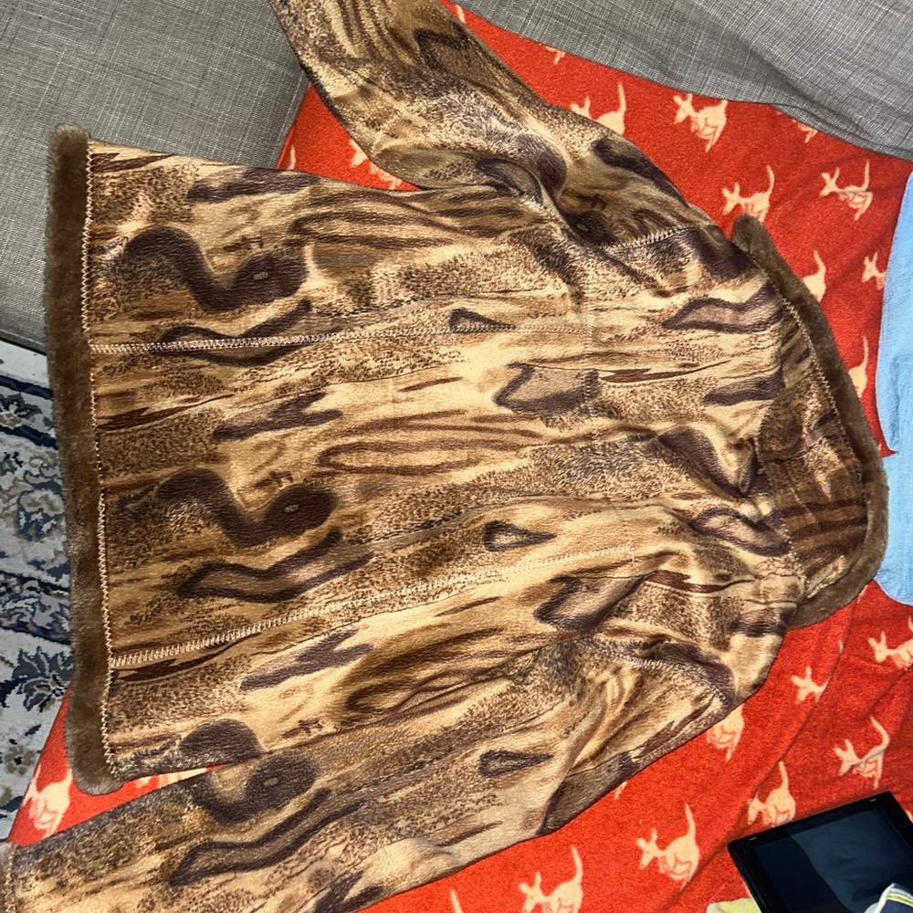 Fur coat - Picture 3 of 3